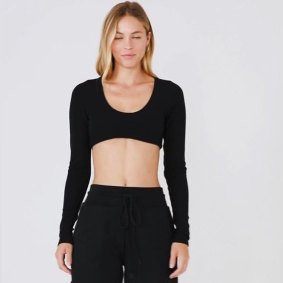 💥ALO YOGA / Ribbed ‘Define’ Long Sleeve Bra Top / 🖤Black / Large / NWT !! 🤩 - Picture 2 of 6